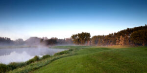 2012 051 Broadmoor 7th Green Approach 0317 300x150