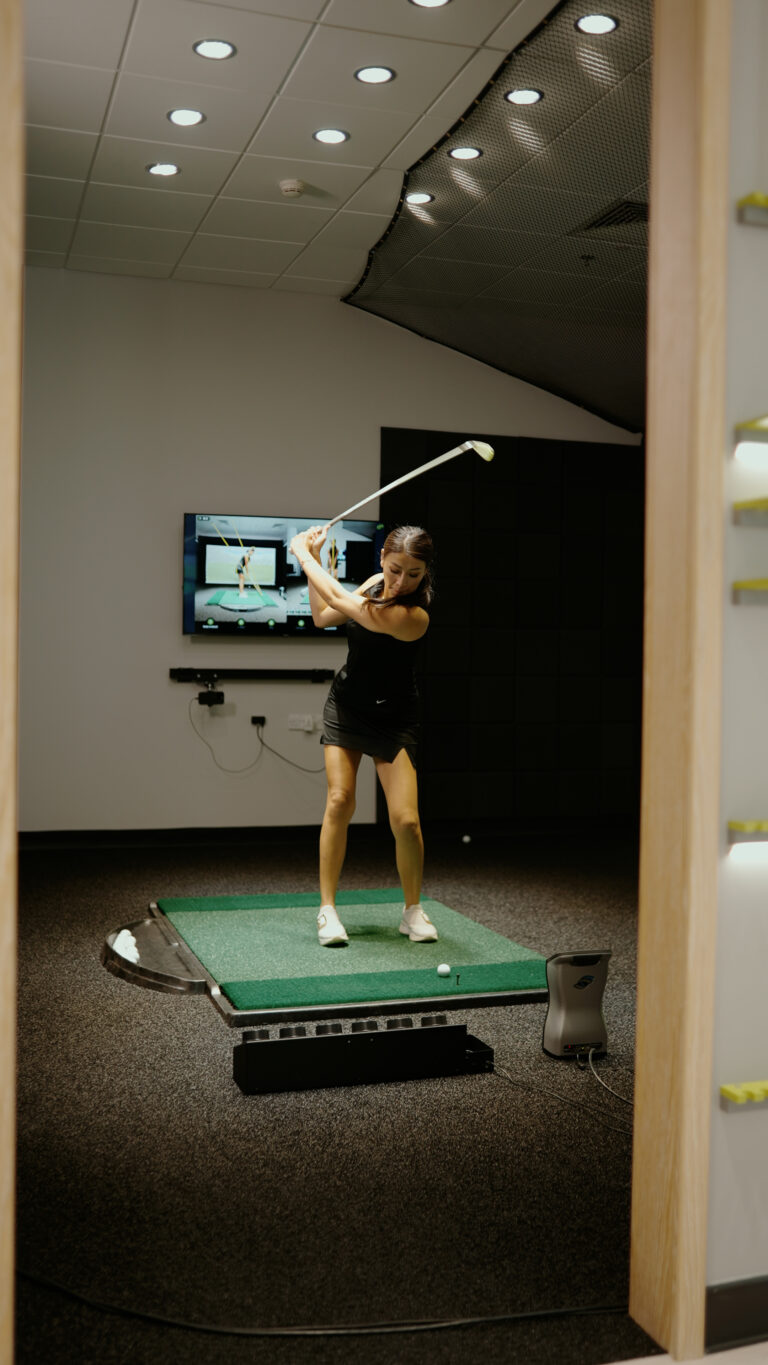 C9388.00 00 47 09.Still036 1 768x1365